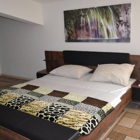Apartmani Rizvic Velika Kladusa Exterior foto